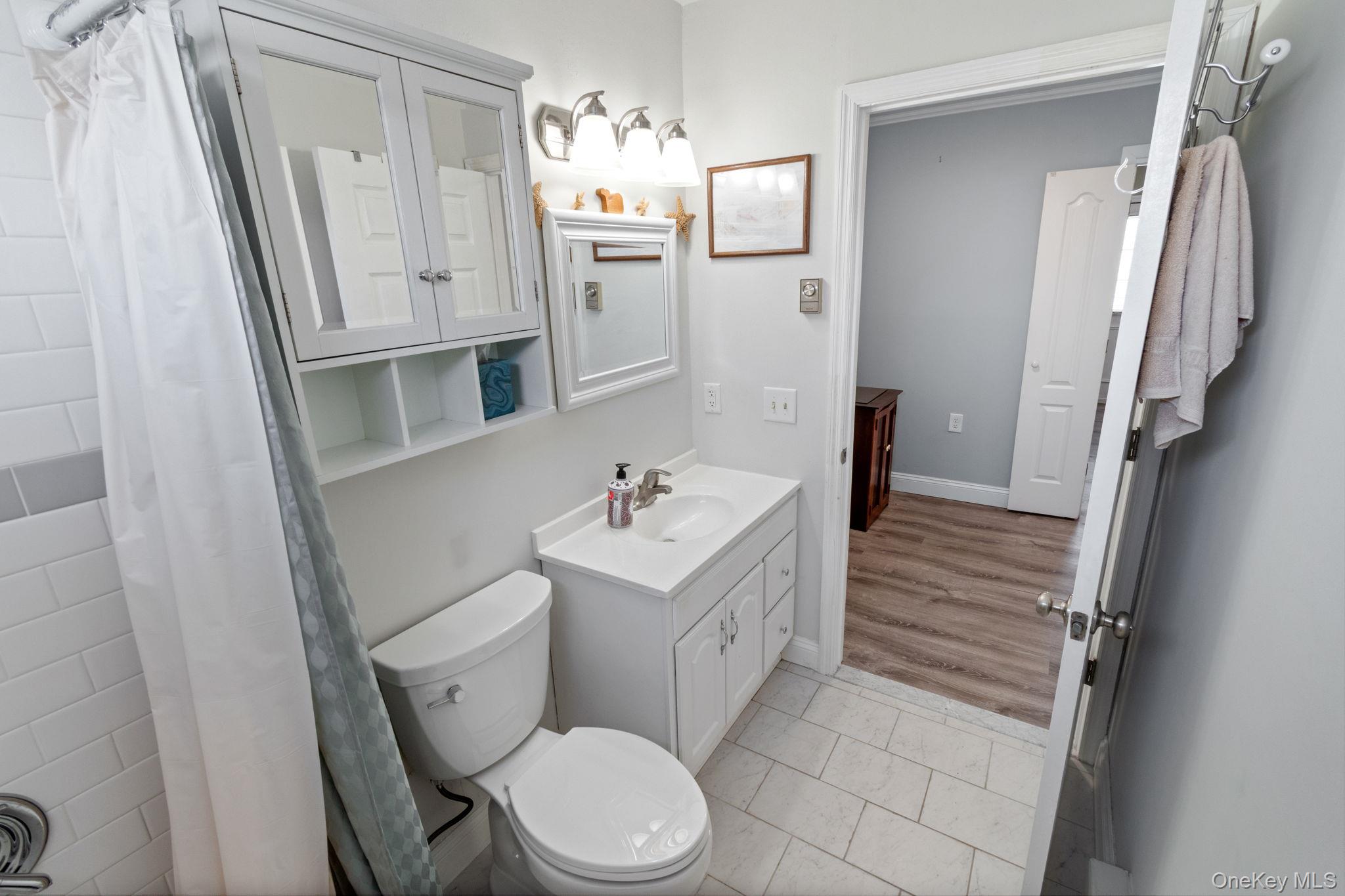 #12 photo, 475 Stratford Lane, سوفولك Ridge , NY 11961