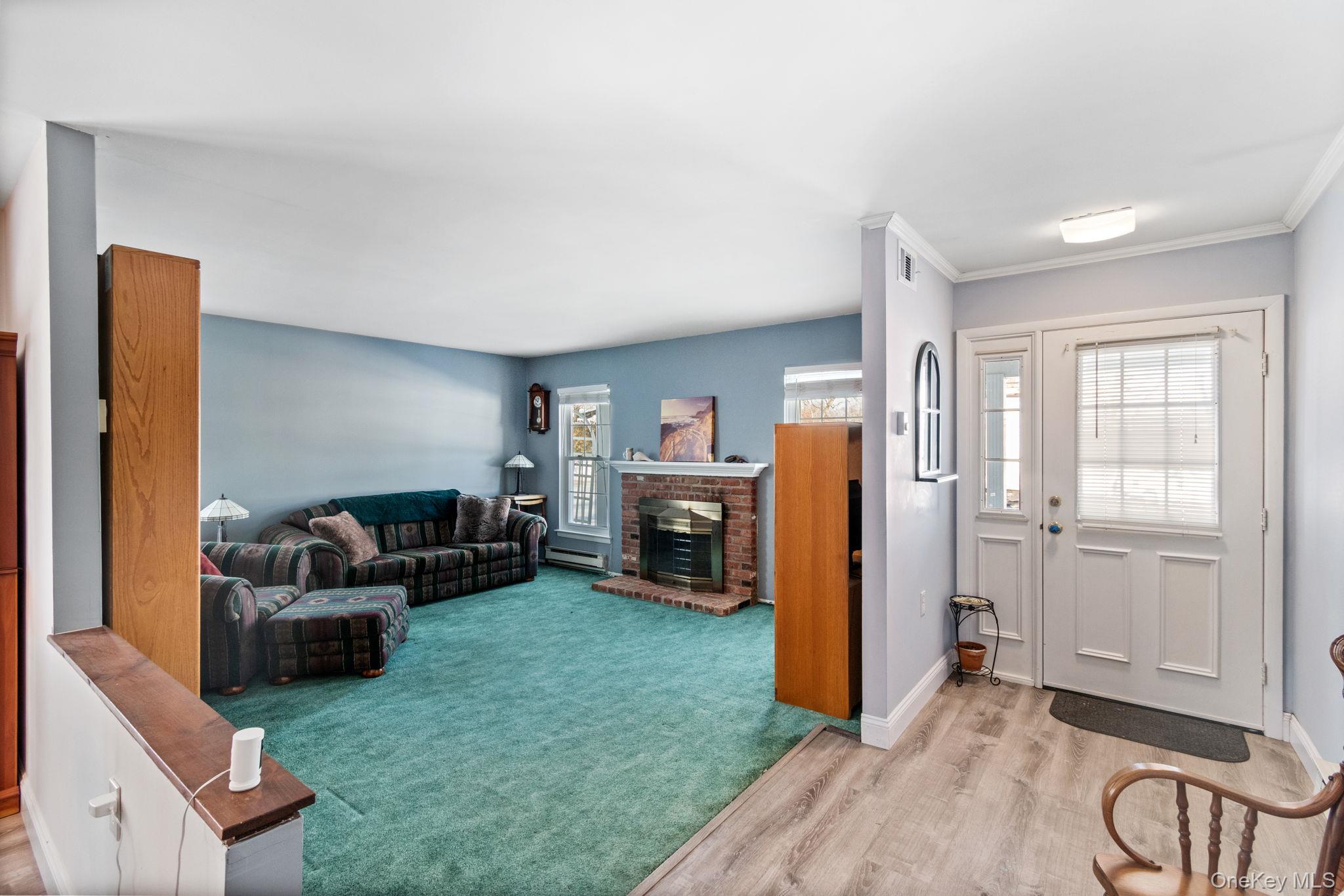 #3 photo, 475 Stratford Lane, سوفولك Ridge , NY 11961