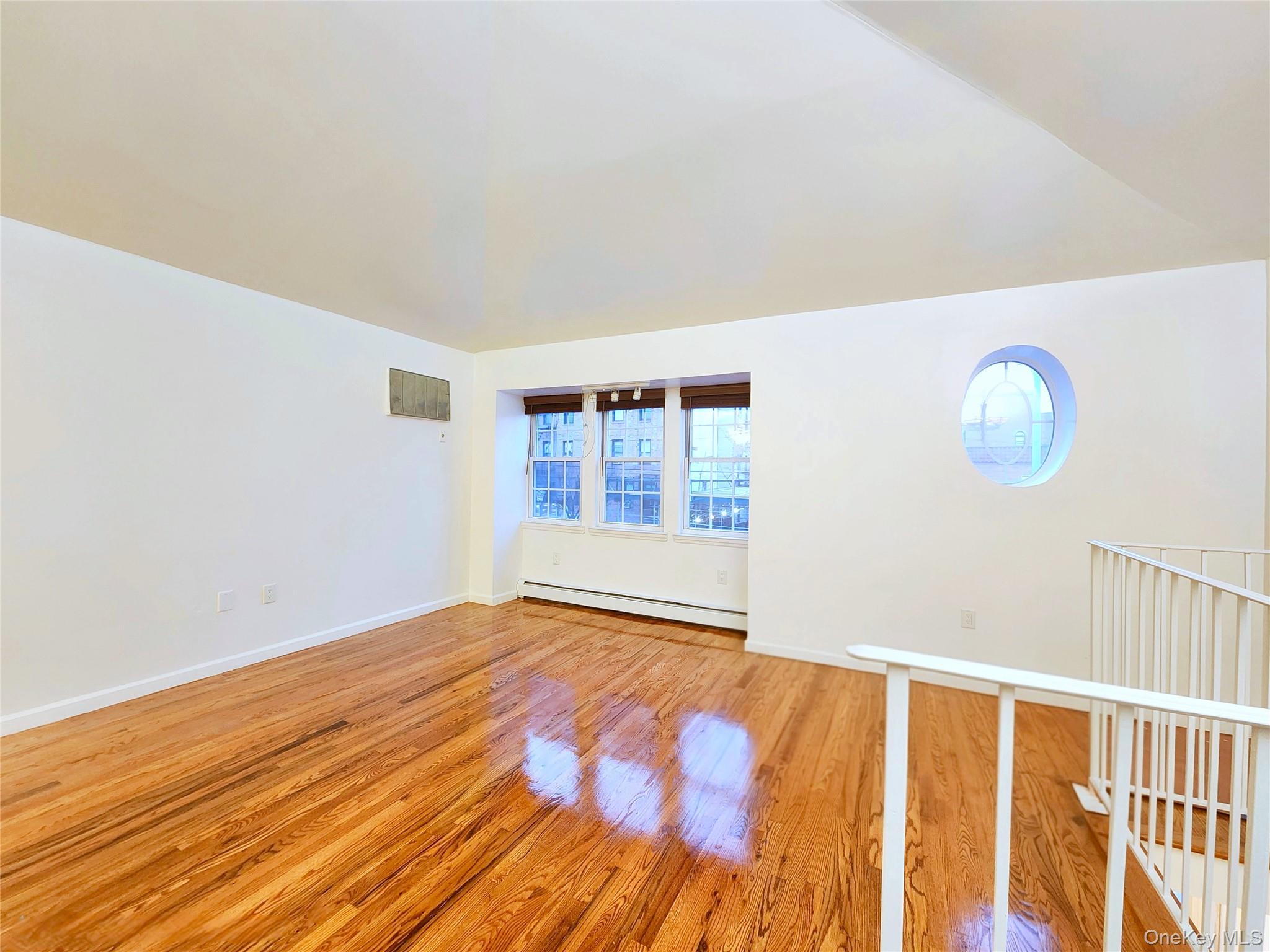 #6 photo, 3080 Middletown Road, 布朗士 Bronx , NY 10461