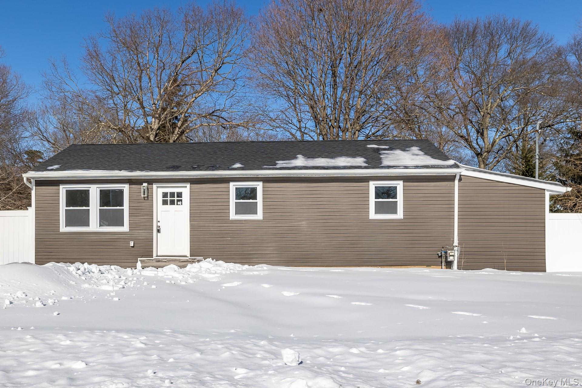 #8 photo, 39 E Oakdale Street, सफ़ोक काउंटी Bay Shore , NY 11706