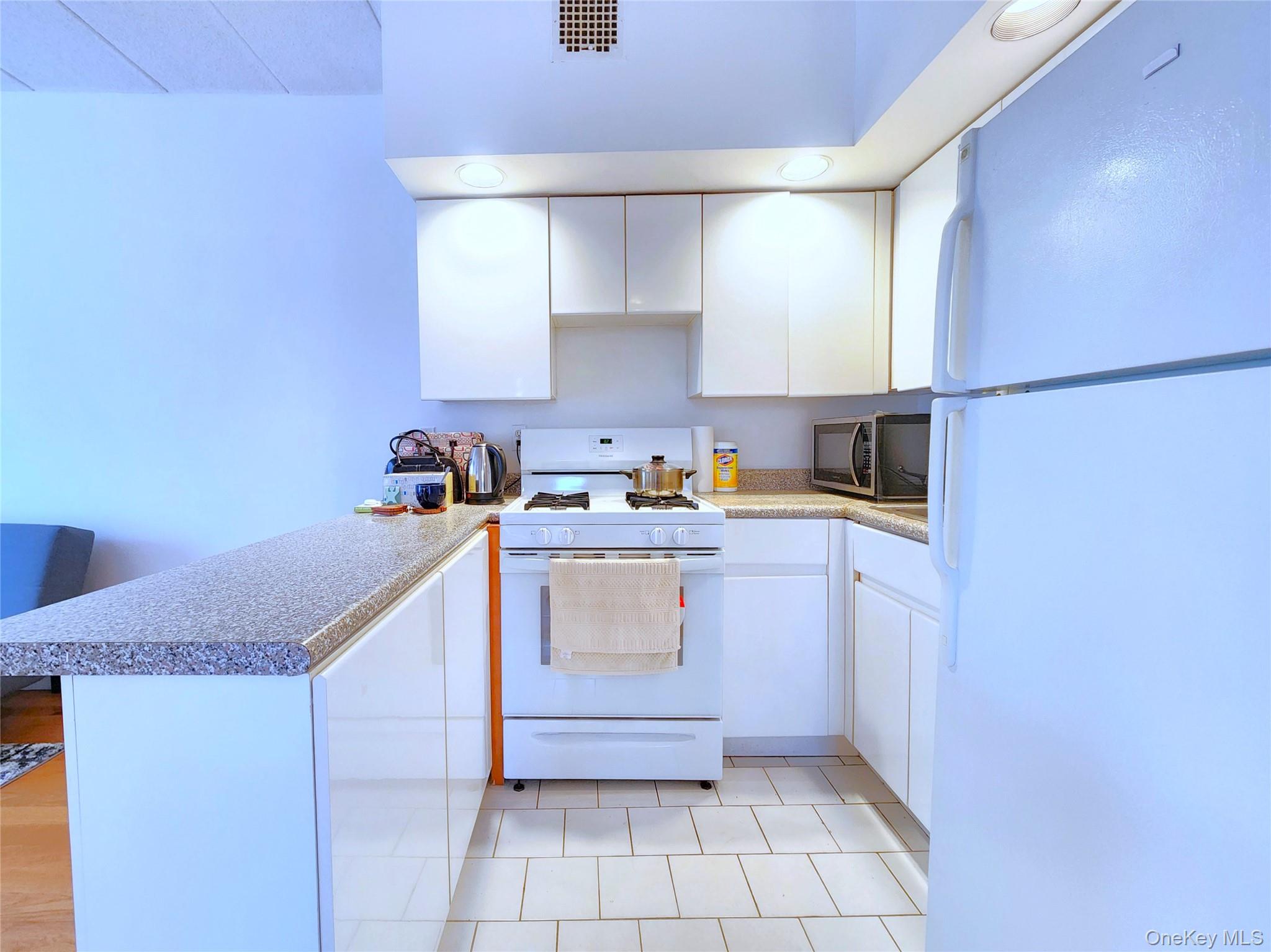 #15 photo, 149-15 Barclay Avenue, كوينز Flushing , NY 11355