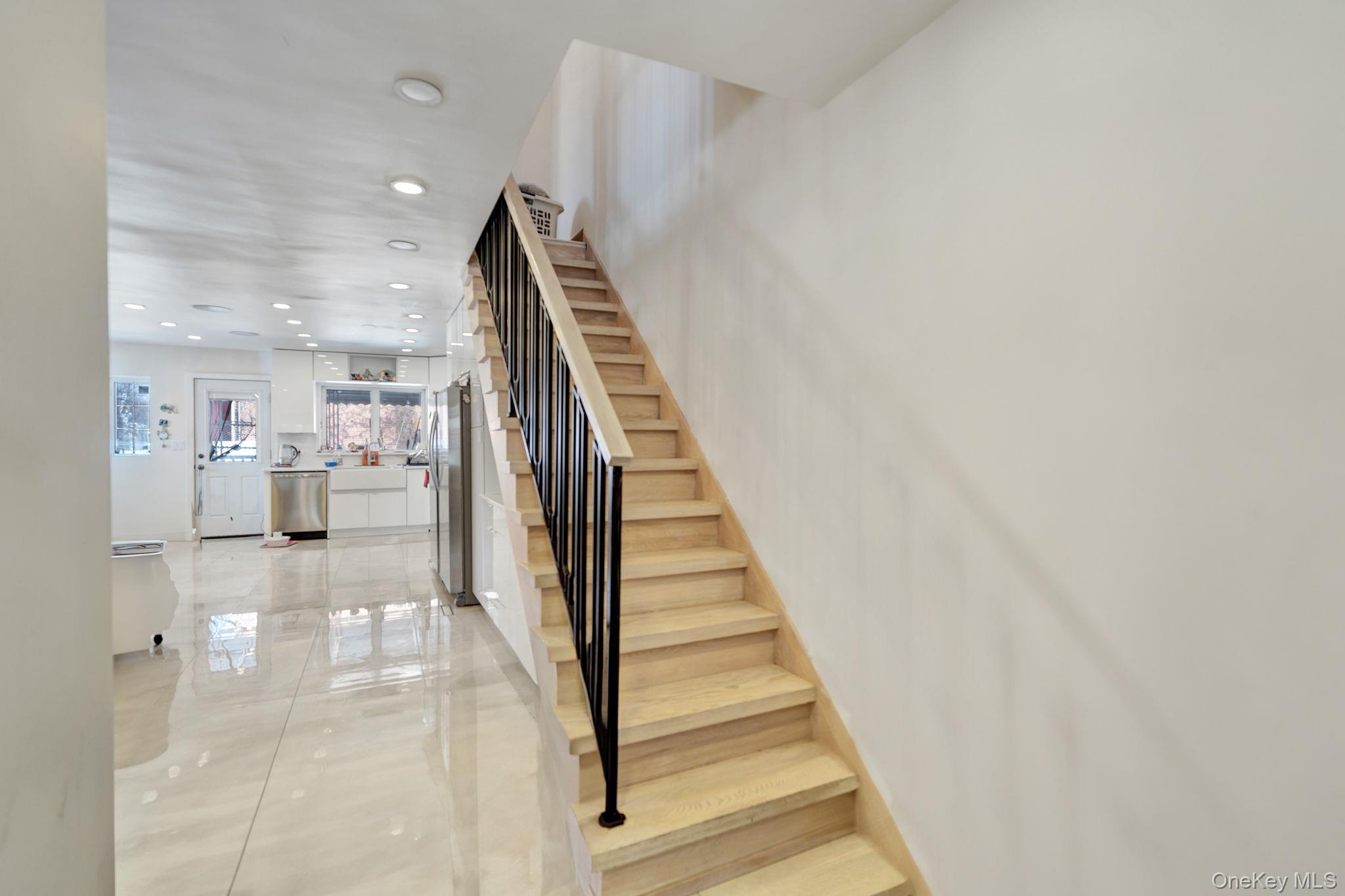 #14 photo, 1701 Burnett Street, Brooklyn , NY 11229