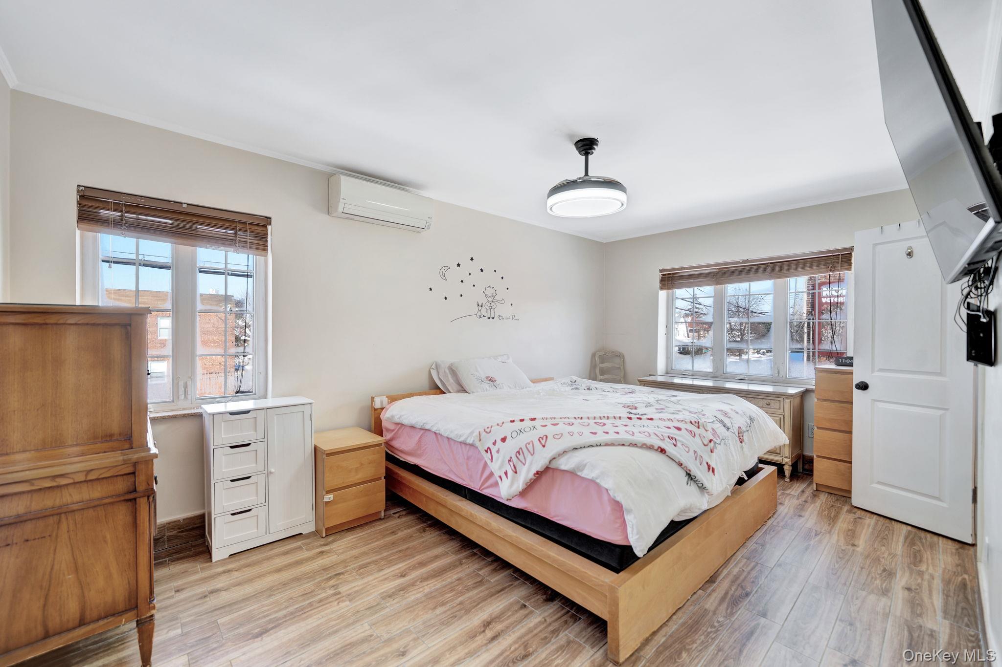 #17 photo, 1701 Burnett Street, Brooklyn , NY 11229