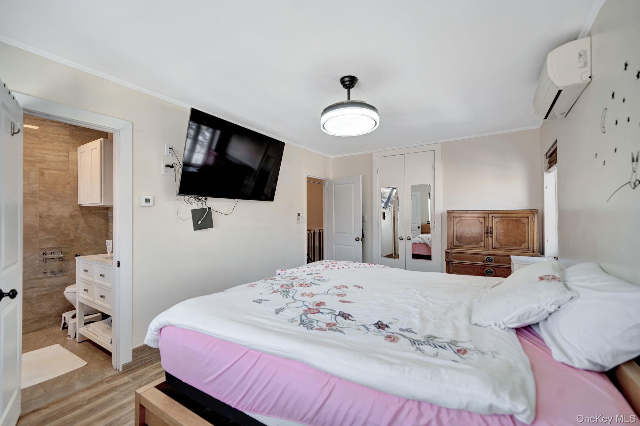 #18 photo, 1701 Burnett Street, Brooklyn , NY 11229