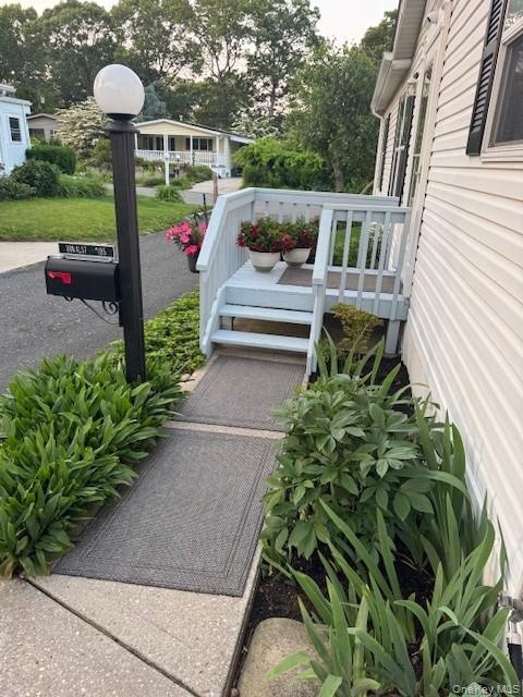 #1 photo, 1661 Old Country Road, سوفولك Riverhead , NY 11901