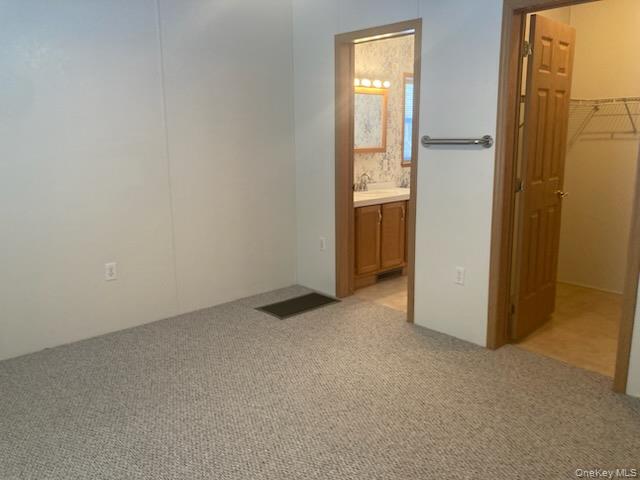 #15 photo, 1661 Old Country Road, سوفولك Riverhead , NY 11901