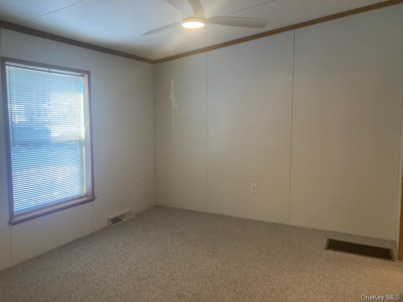 #17 photo, 1661 Old Country Road, سوفولك Riverhead , NY 11901