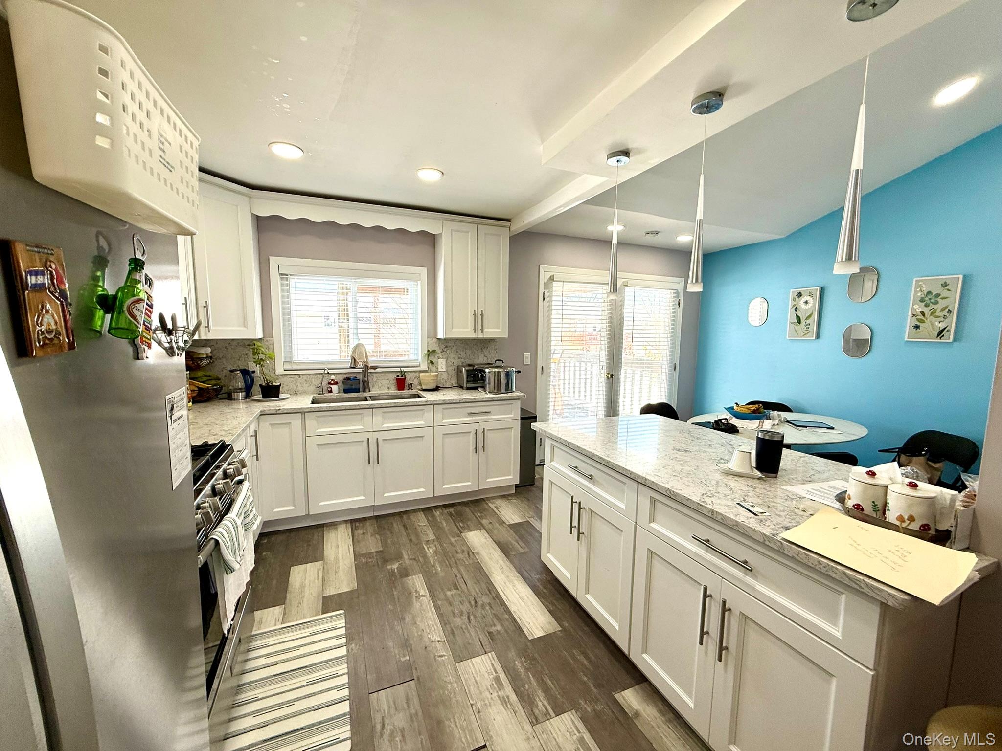 #10 photo, 8 Speed Street, सफ़ोक काउंटी Brentwood , NY 11717