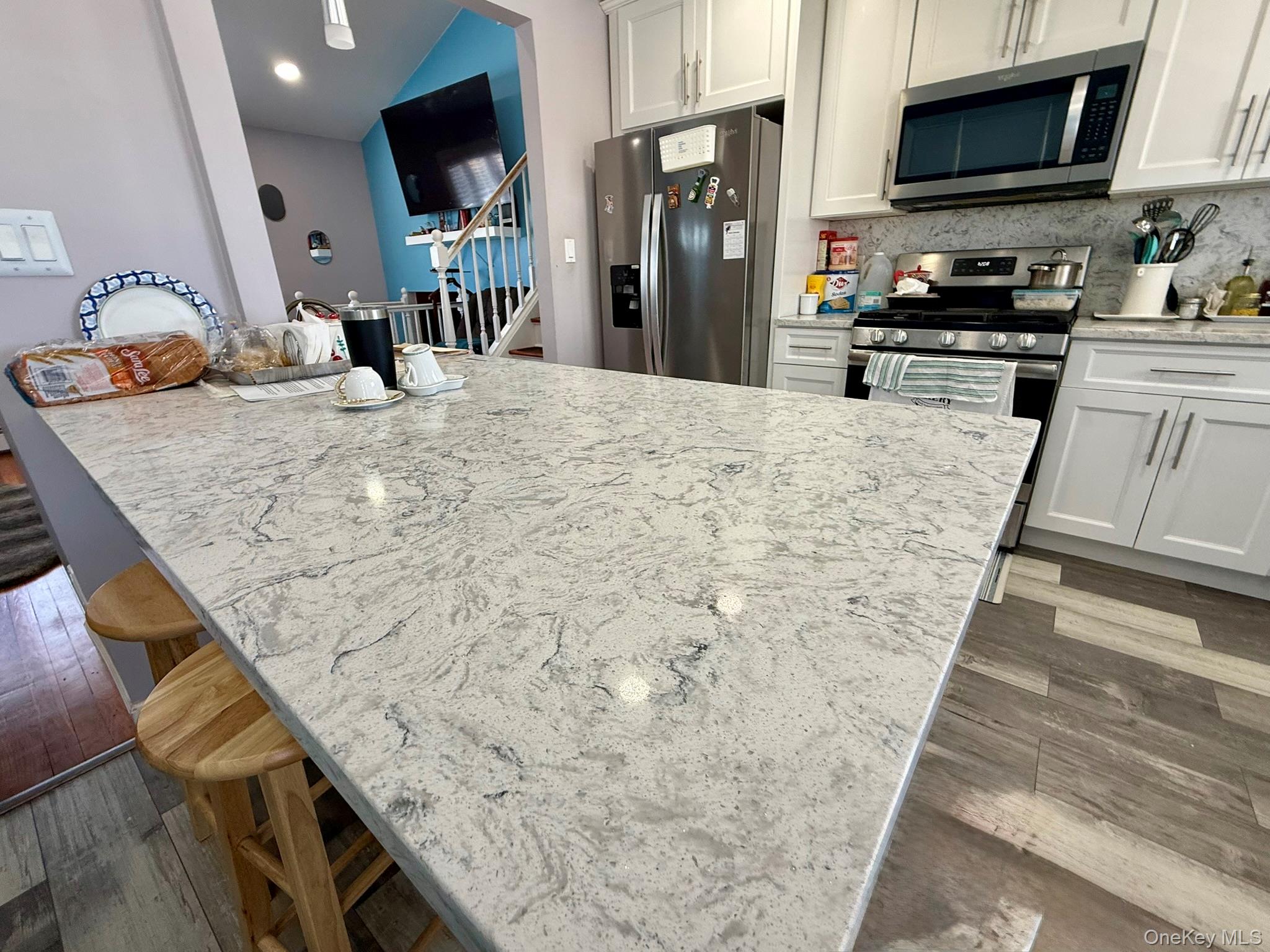 #11 photo, 8 Speed Street, सफ़ोक काउंटी Brentwood , NY 11717