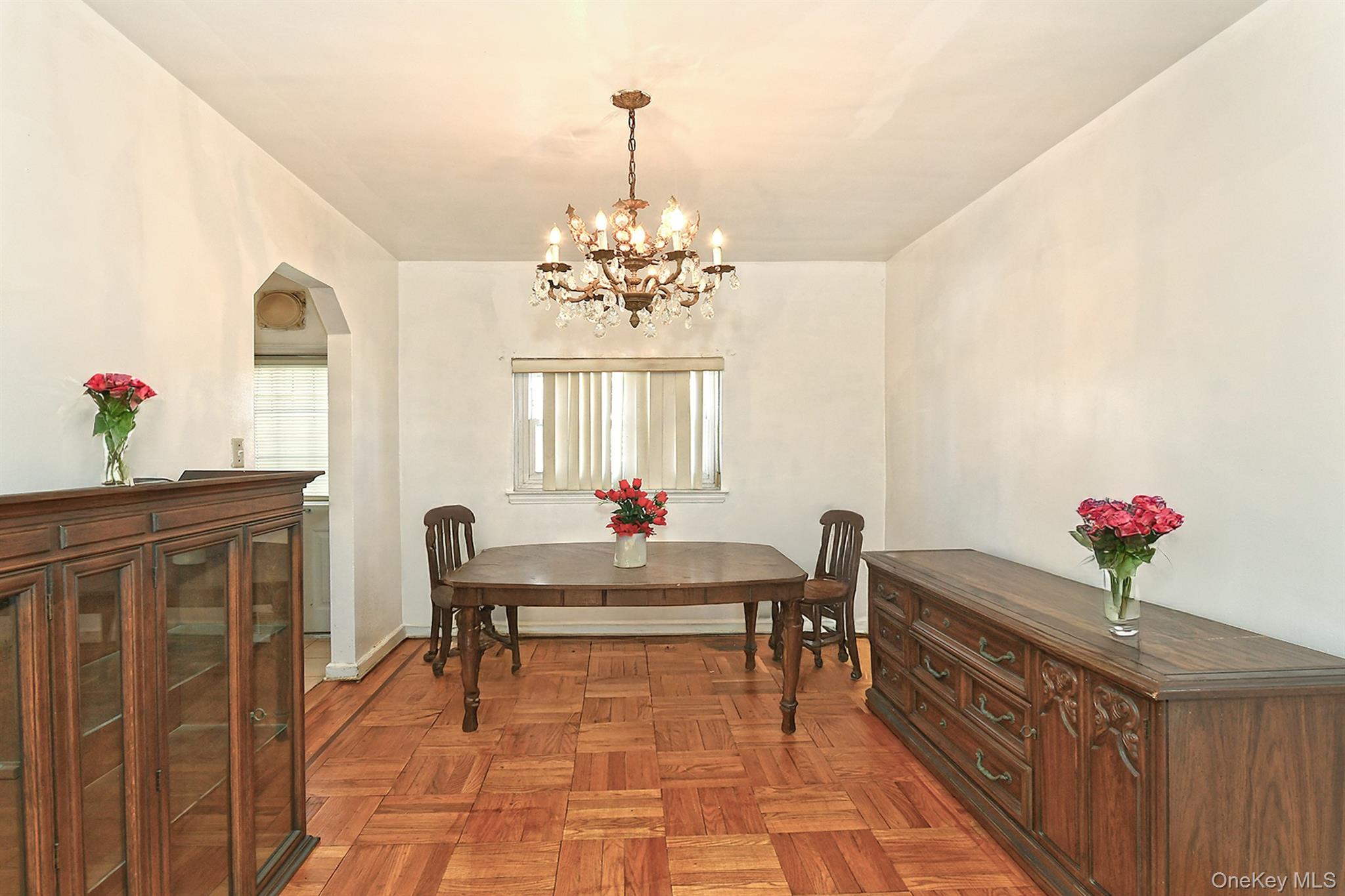 #6 photo, 3617 Laconia Avenue, برونكس Bronx , NY 10469