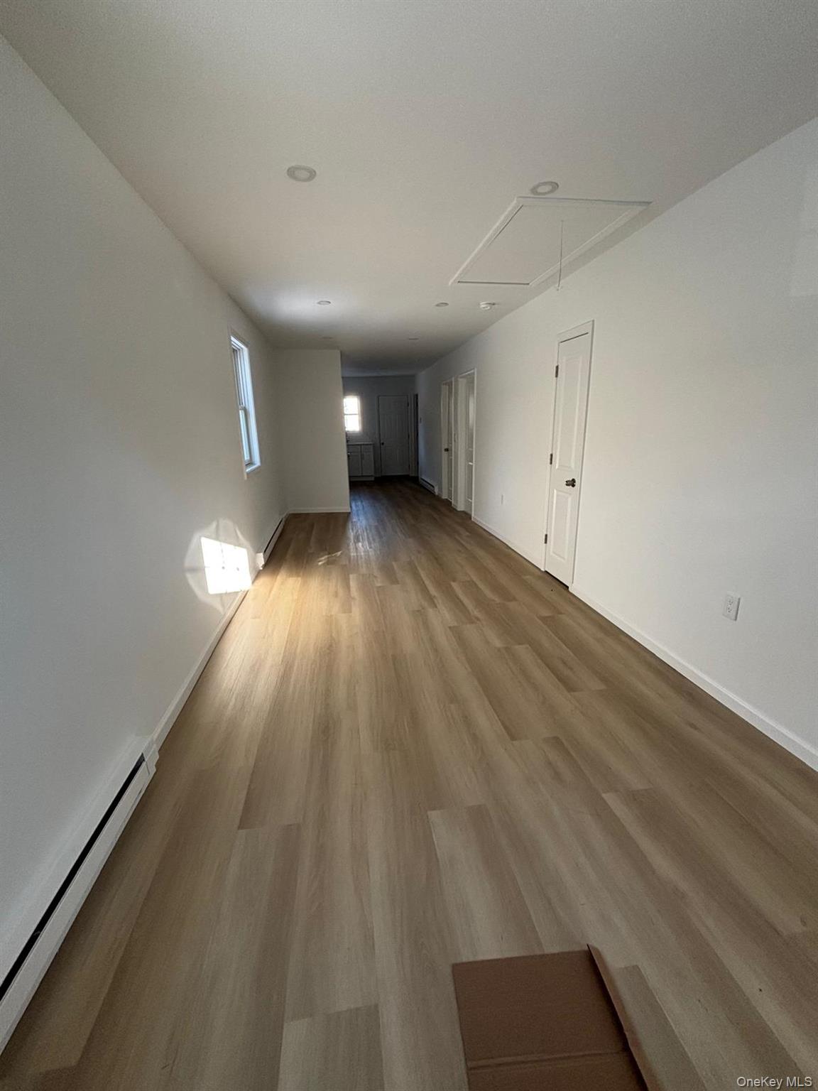 #2 photo, 237 Beaver Drive, מחוז סאפוק Mastic Beach , NY 11951