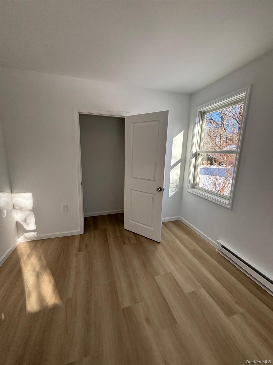 #4 photo, 237 Beaver Drive, מחוז סאפוק Mastic Beach , NY 11951