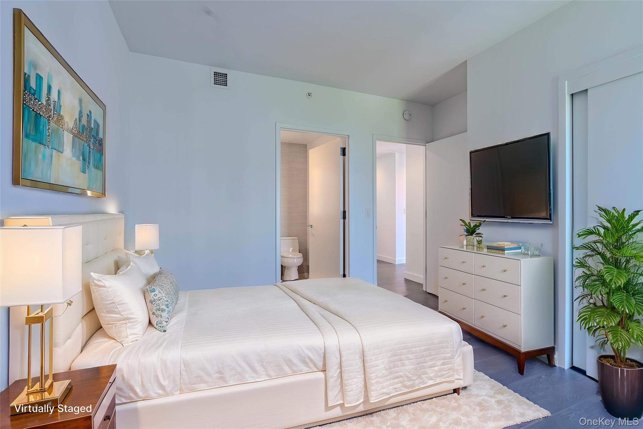 #4 photo, 131-03 40th Road, Flushing , NY 11354