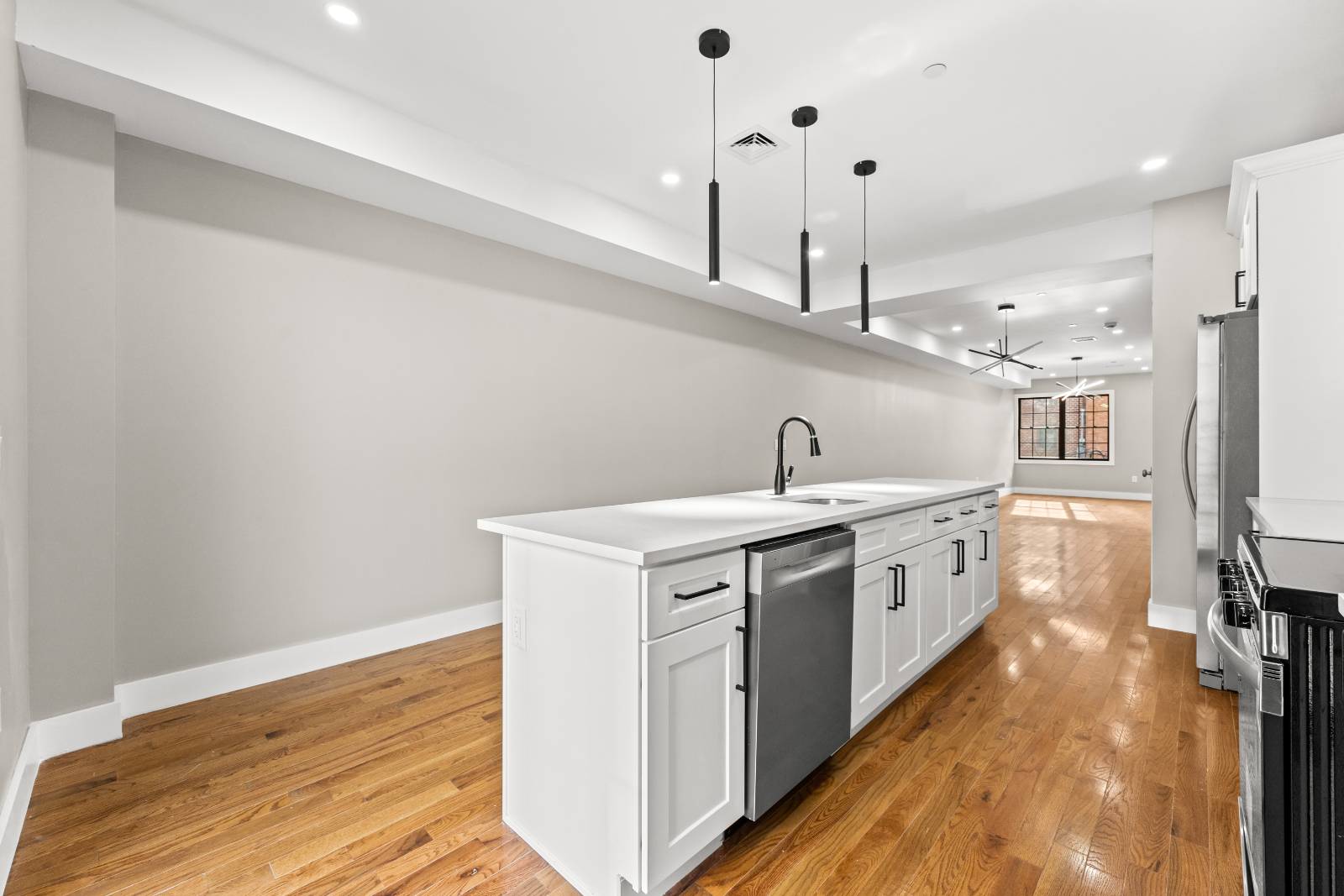 #7 photo, 463 E 143rd St, 布朗士 Mott Haven , NY 10454