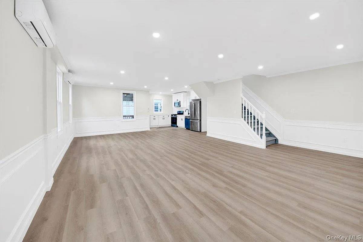 #6 photo, 1625 Overing St, Бронкс ‖ Bronx , NY 10461