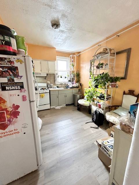 #24 photo, 19 1st Street, Staten Island , NY 10306