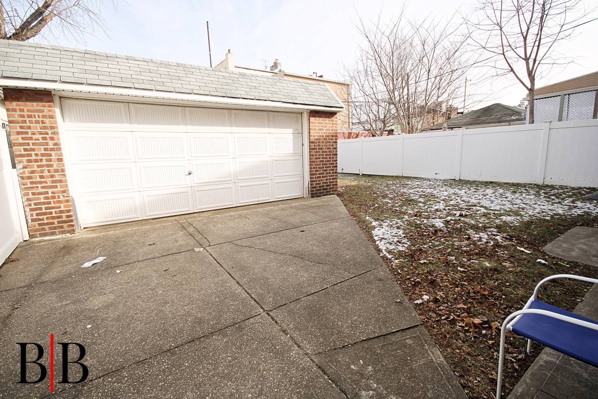 #21 photo, 1623 Hendrickson Street, Бруклин ‖ Marine Park , NY 11234