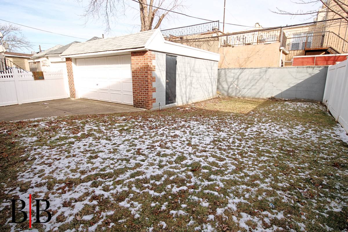 #22 photo, 1623 Hendrickson Street, Бруклин ‖ Marine Park , NY 11234