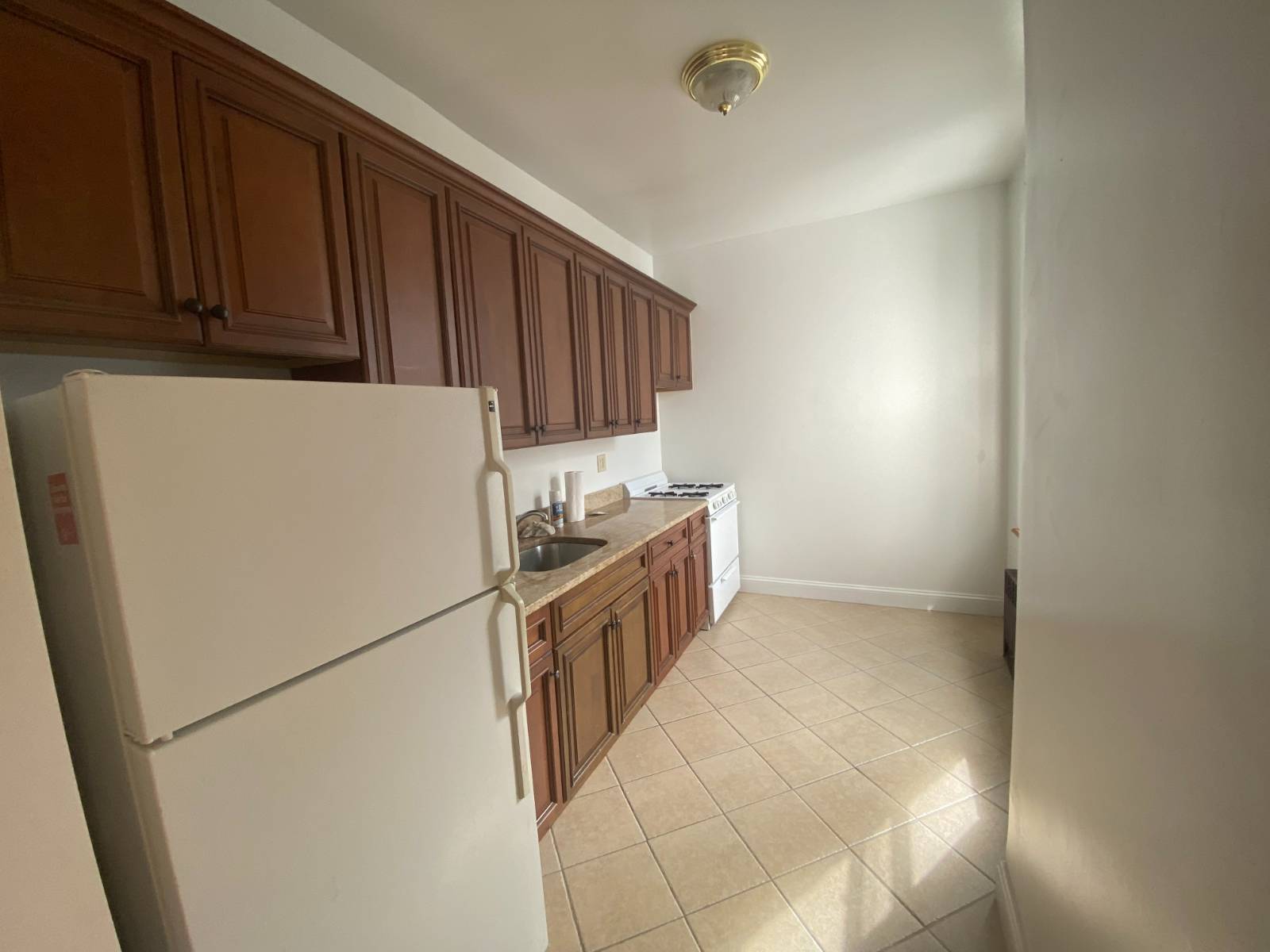 #2 photo, 6th Ave & 83rd Str, הברונקס Bay Ridge , NY 11209