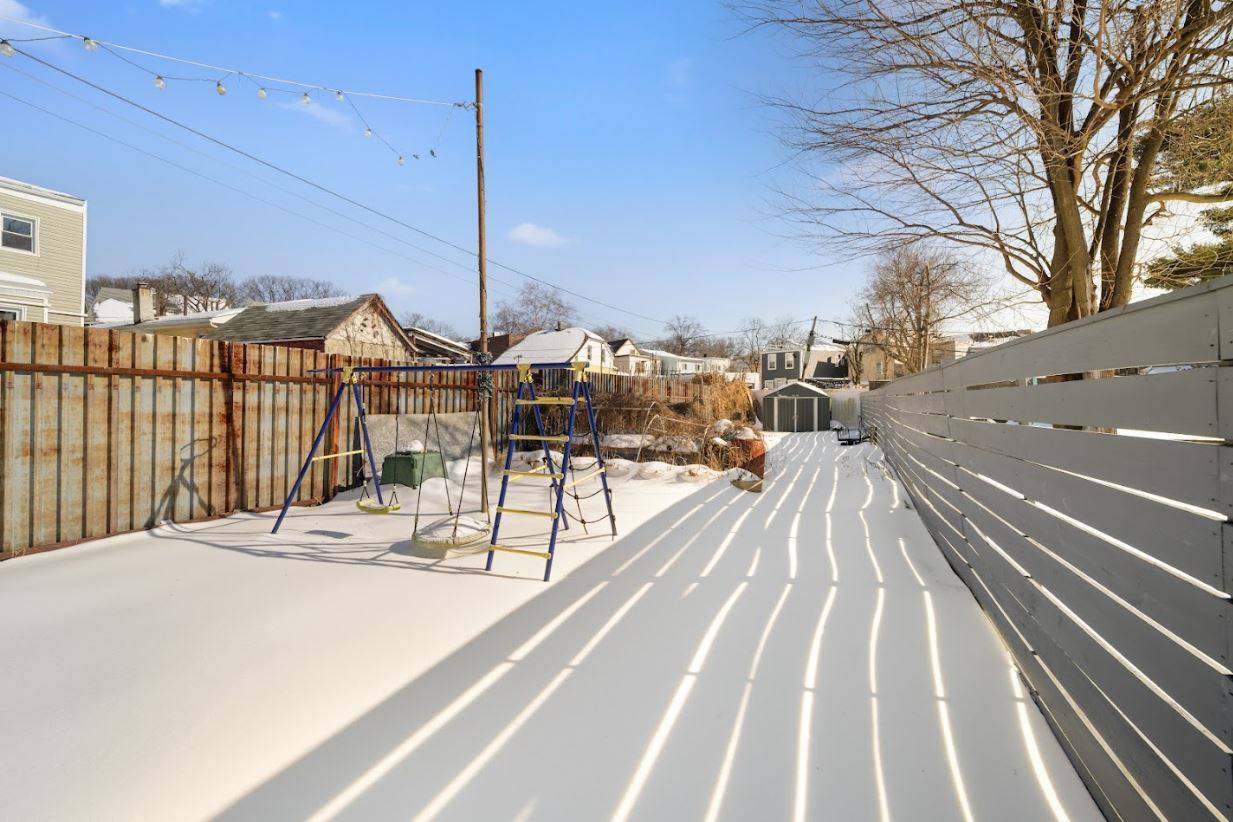 #24 photo, 108 Jackie Robinson Pkwy, East New York , NY 11207