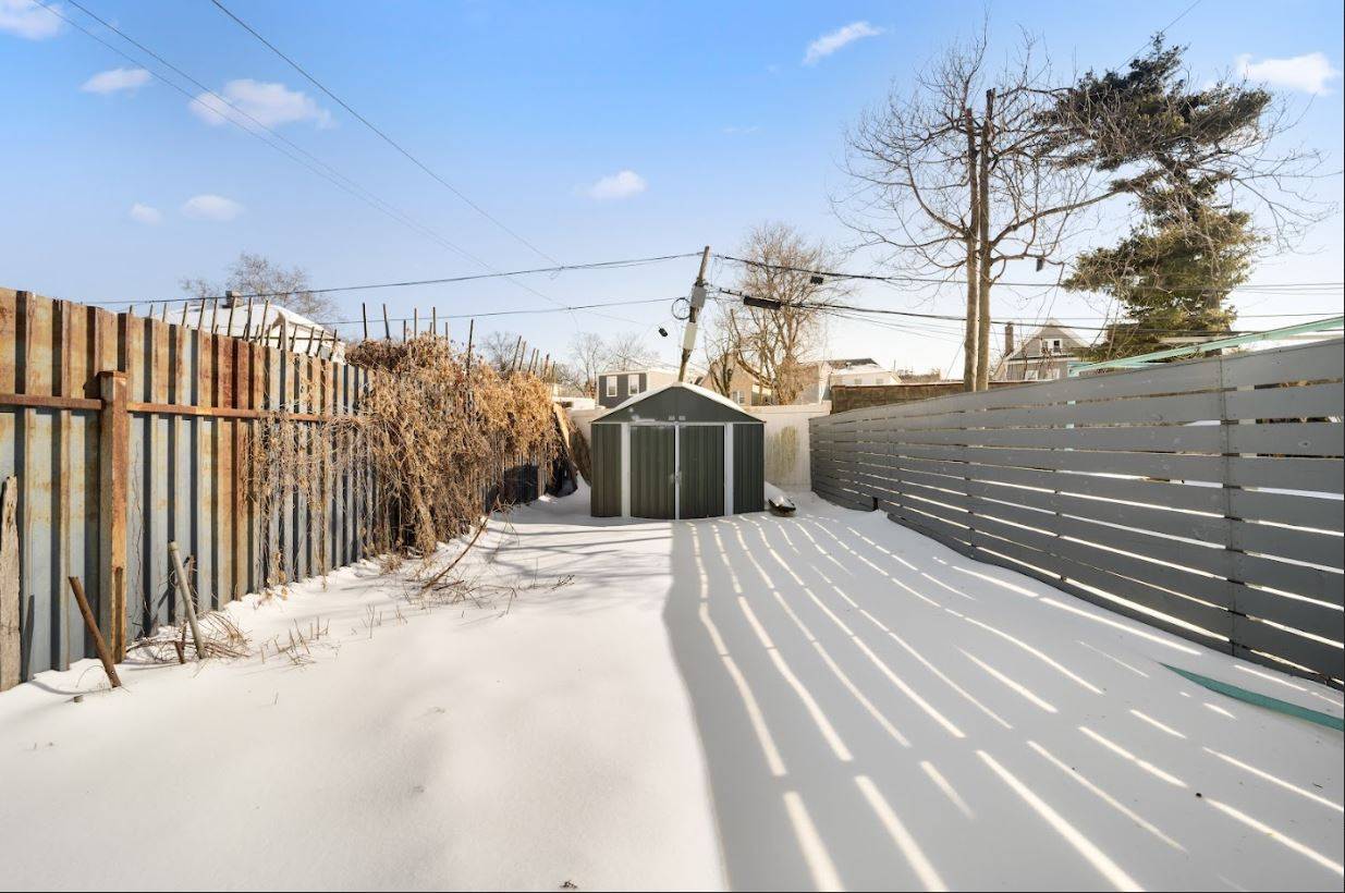 #25 photo, 108 Jackie Robinson Pkwy, East New York , NY 11207