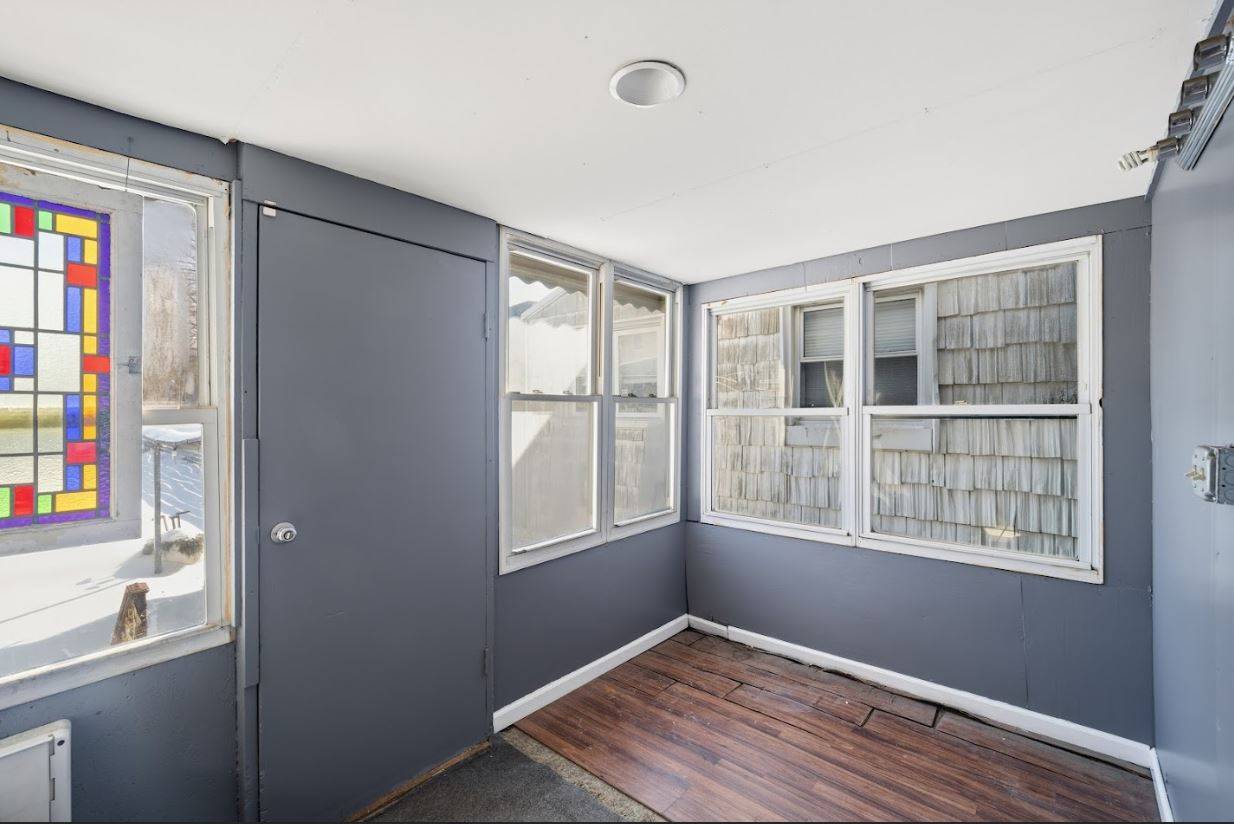 #4 photo, 108 Jackie Robinson Pkwy, East New York , NY 11207