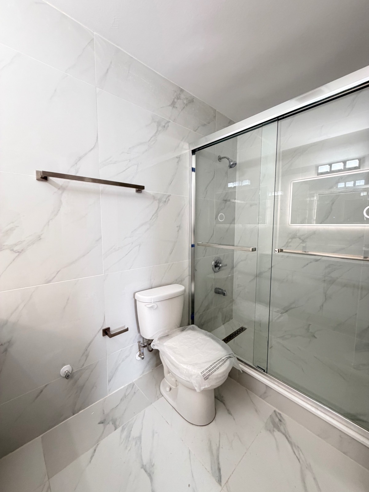 #10 photo, 15-75 208th Pl, #2FL, كوينز Bayside , NY 11360