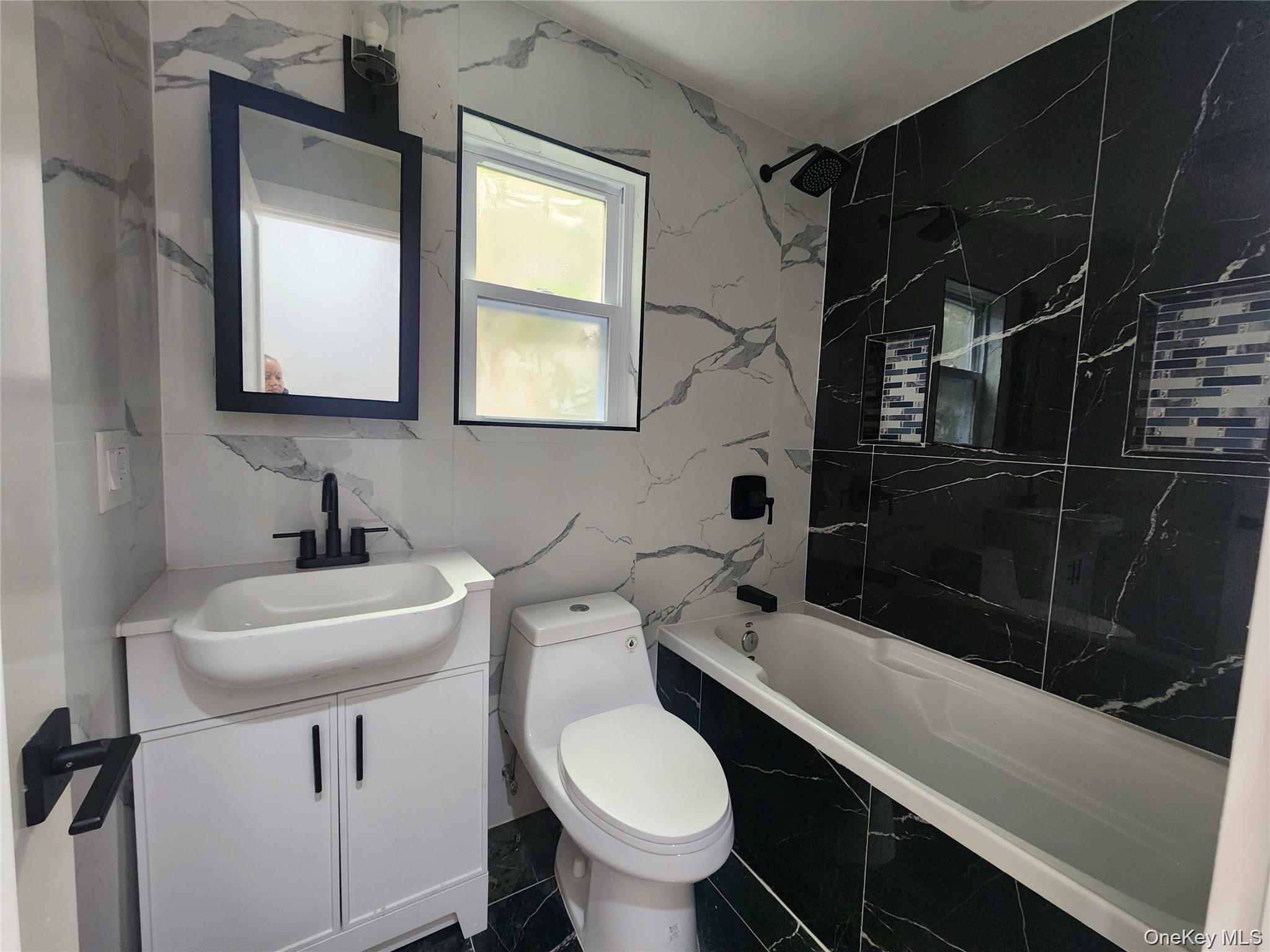 #8 photo, 330 Taylor Avenue, Bronx , NY 10473