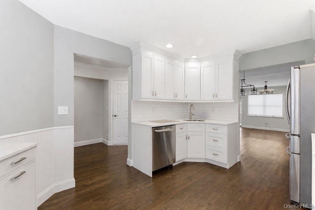 #7 photo, 305 Glenwood Drive, Briarcliff Manor , NY 10510