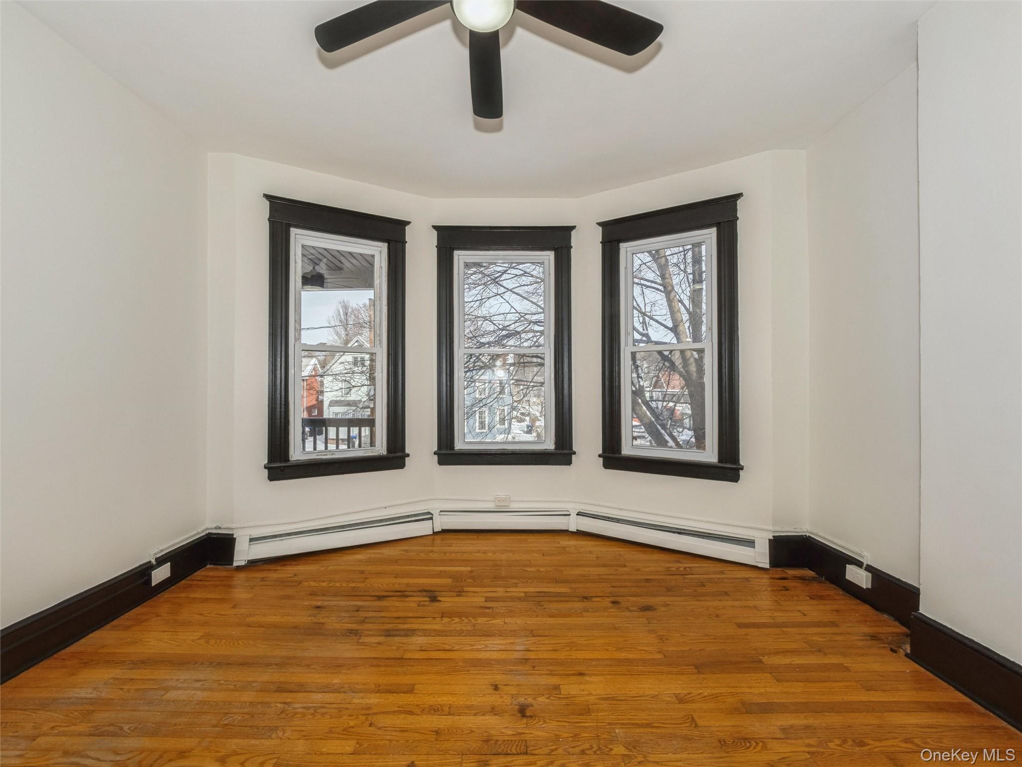 #2 photo, 236 Mansion Street, 紐約州 Poughkeepsie , NY 12601