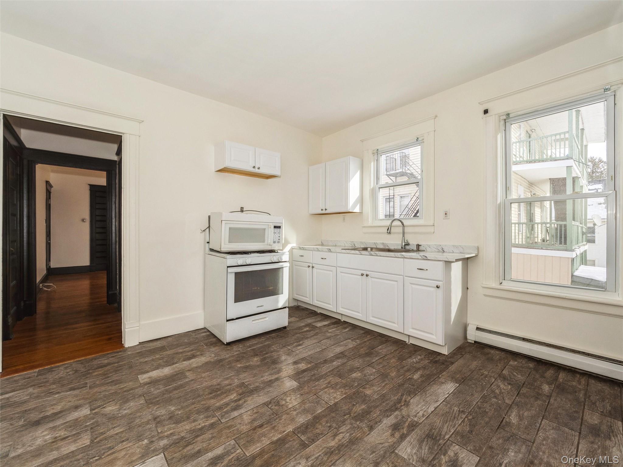 #6 photo, 236 Mansion Street, 紐約州 Poughkeepsie , NY 12601