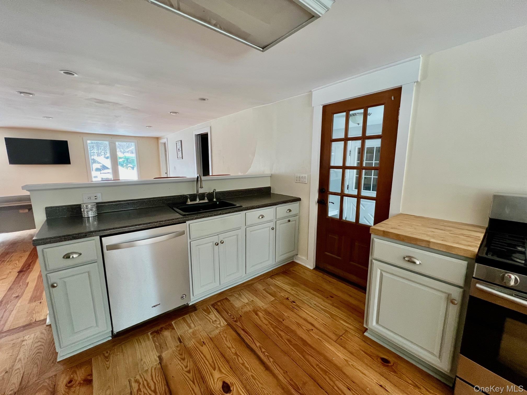 #4 photo, 1245 Salt Point Turnpike, Pleasant Valley , NY 12569