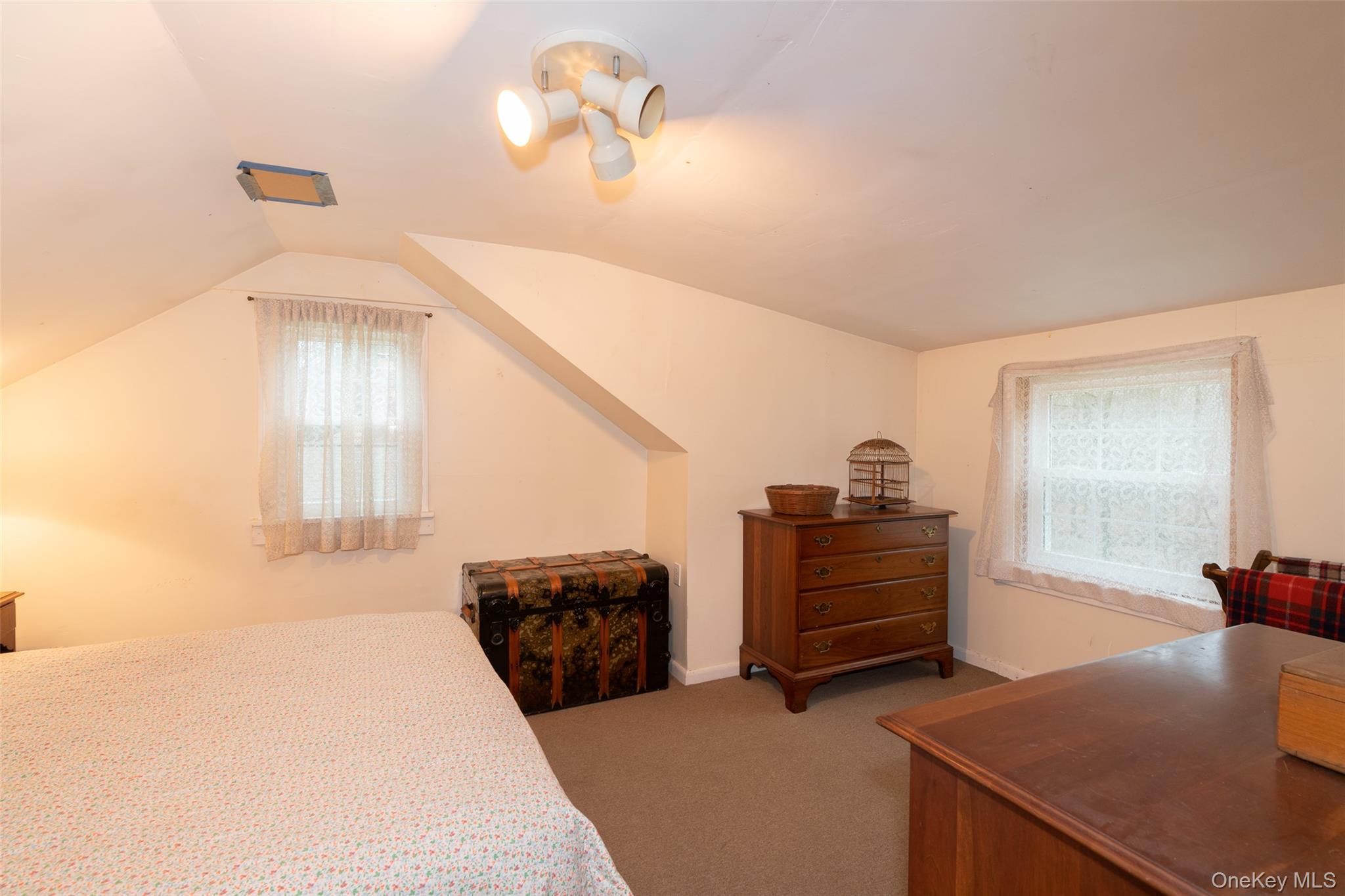 #15 photo, 13 Judy Terrace, 紐約州 Poughkeepsie , NY 12601