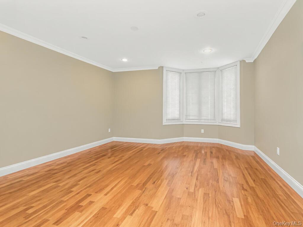 #12 photo, 1200 Warburton Avenue, 紐約州 Yonkers , NY 10701