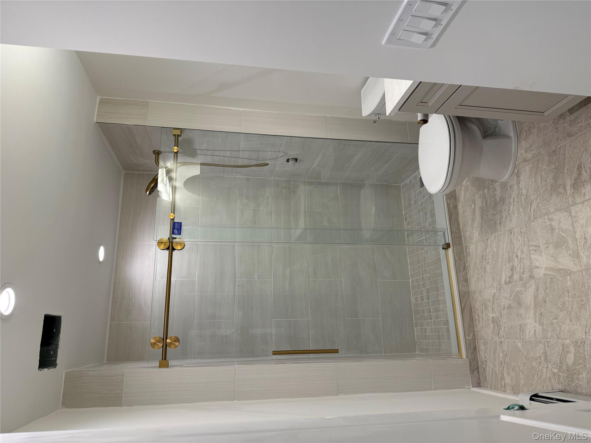 #4 photo, 751 Centerwood Street, سوفولك West Babylon , NY 11704