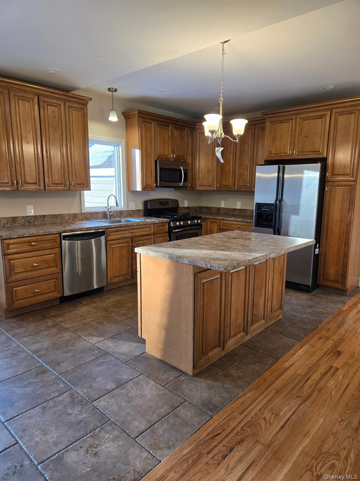 #4 photo, 16 Babylon Drive, Sound Beach , NY 11789