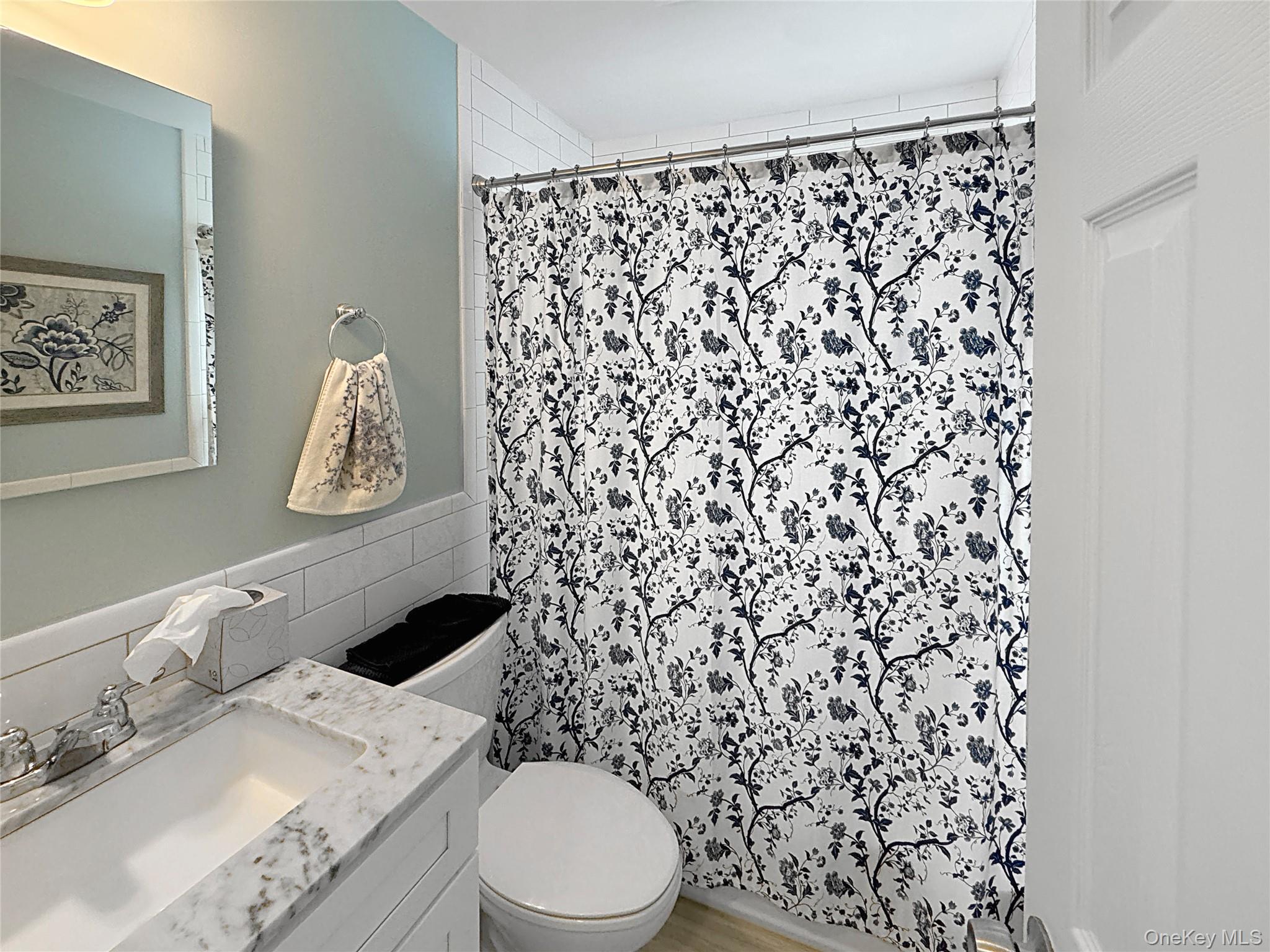 #14 photo, 471 Main Street, Northport , NY 11768