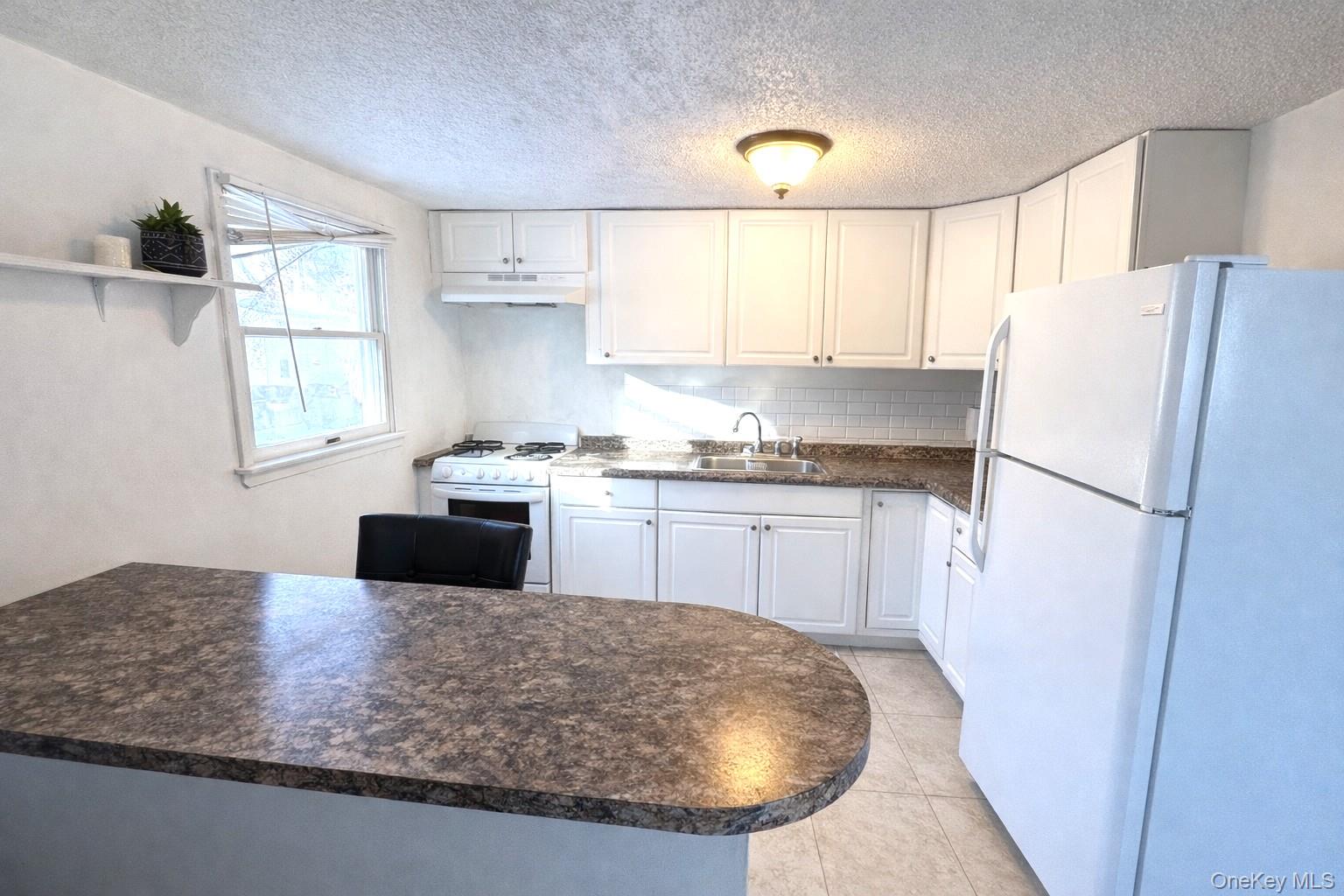 #4 photo, 532 Park Avenue, Centereach , NY 11720