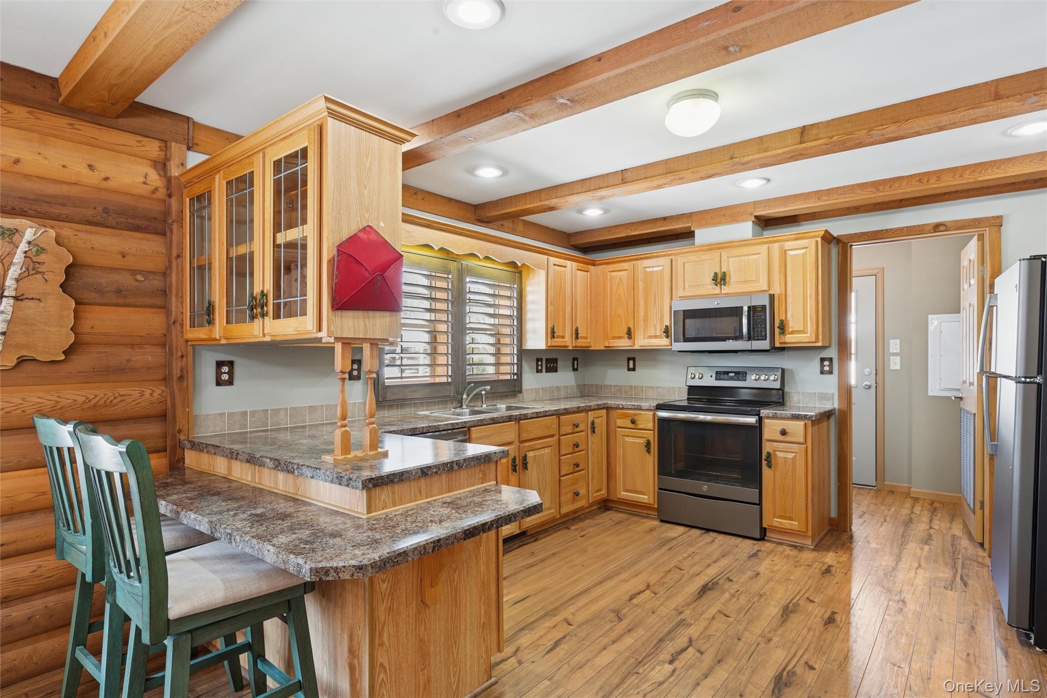 #11 photo, 1661 Old Country Road, Riverhead , NY 11901