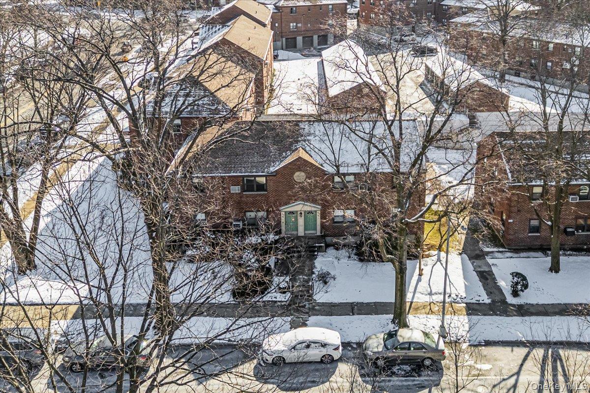 #2 photo, 242-68 Horace Harding Expressway, Douglaston , NY 11362