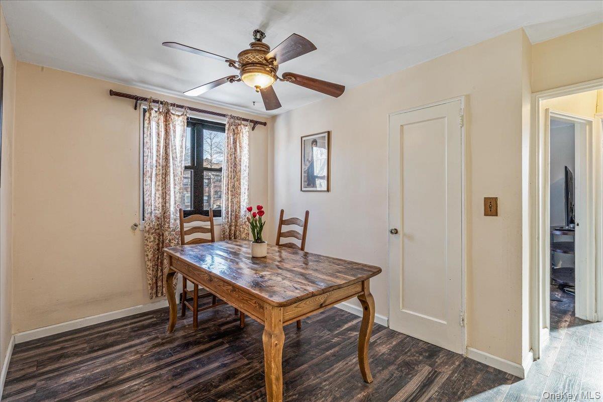 #6 photo, 242-68 Horace Harding Expressway, Douglaston , NY 11362