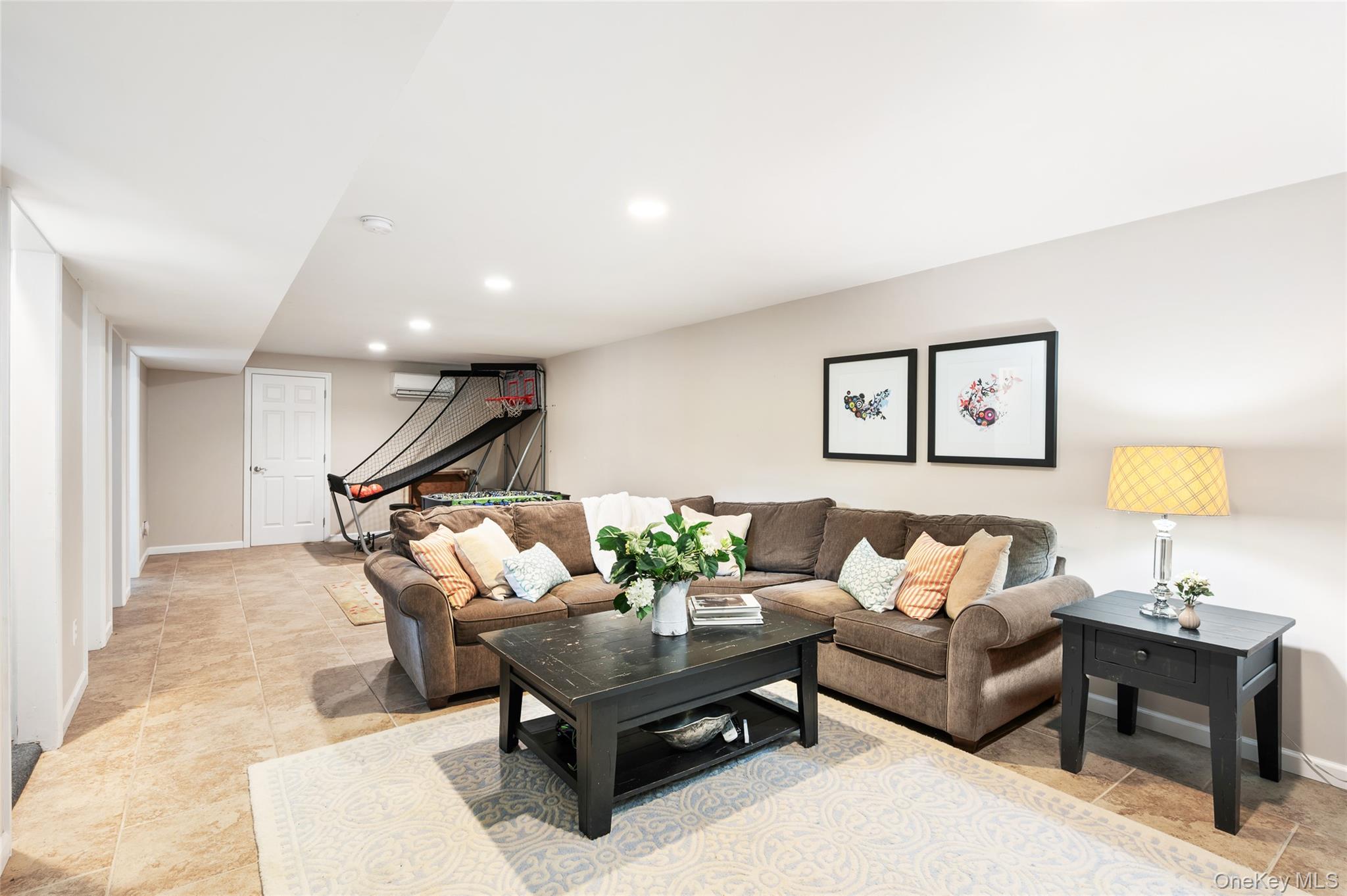 #12 photo, 180 S Fairview Avenue, सफ़ोक काउंटी Montauk , NY 11954