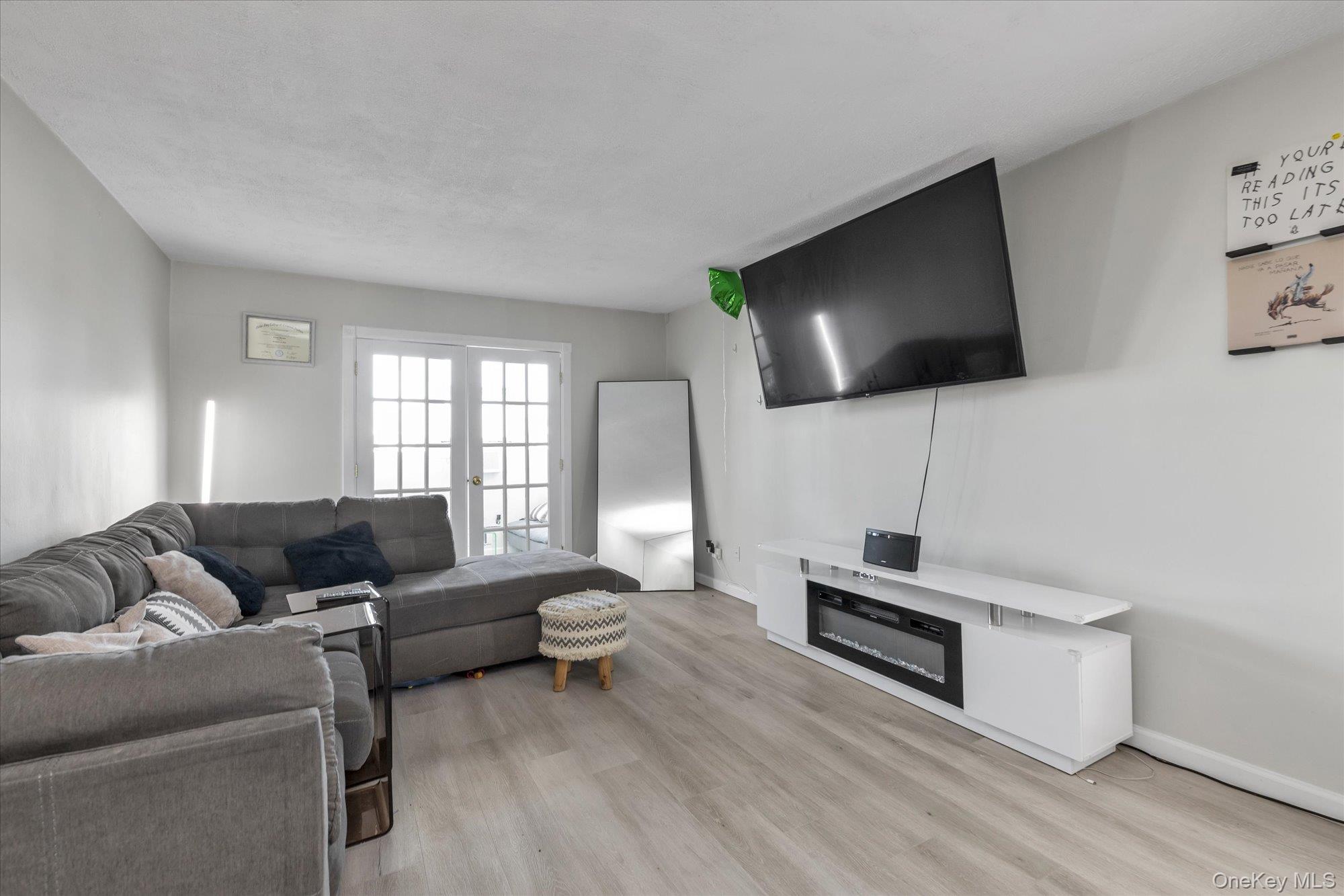 #4 photo, 222 Smith Street, Freeport , NY 11520