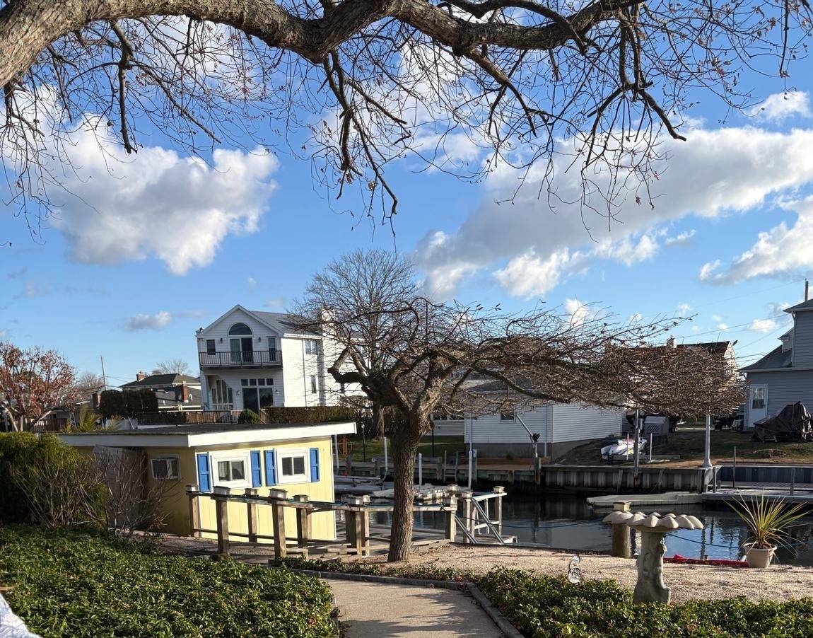 #6 photo, 25 Dolphin, East Quogue , NY 11942