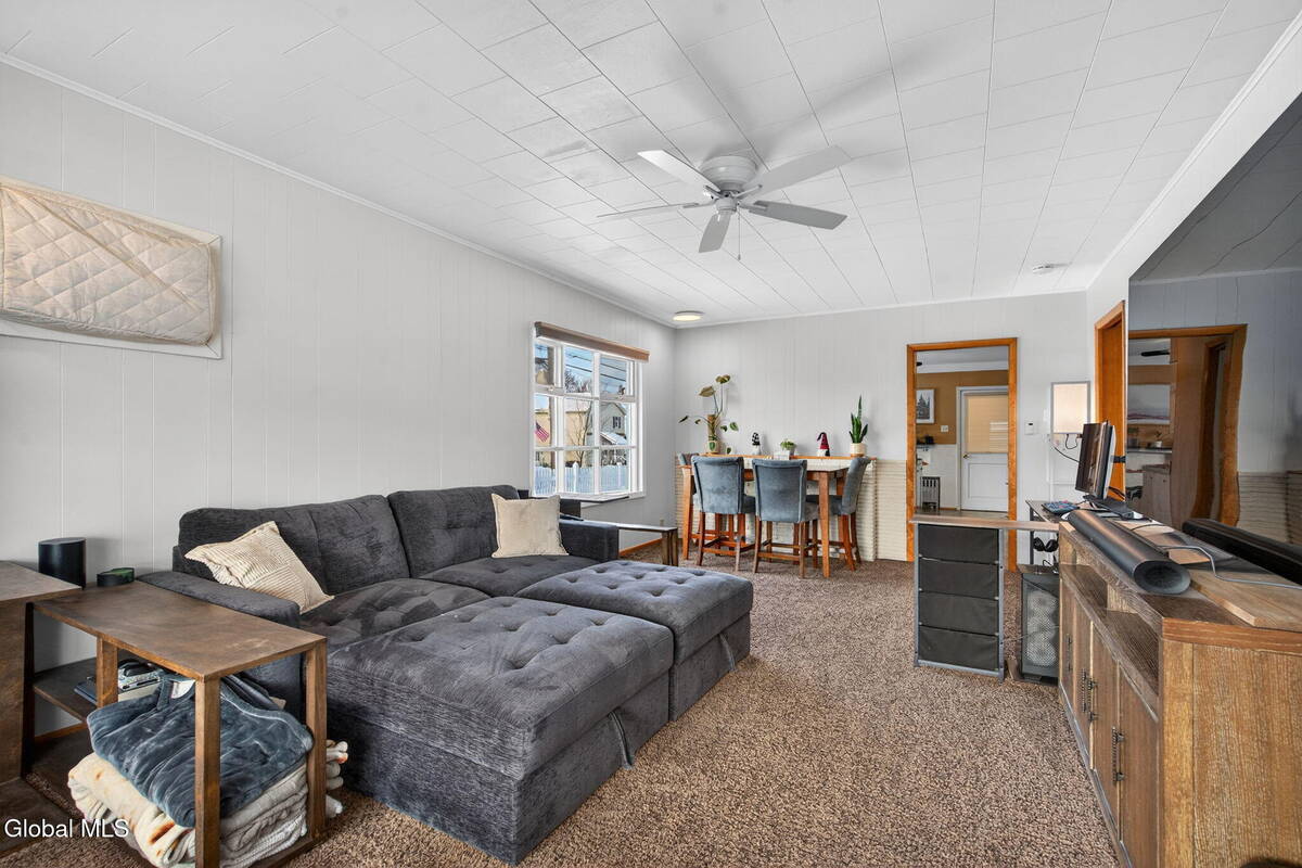 #10 photo, 1087 Laura Street, Rotterdam , NY 12306