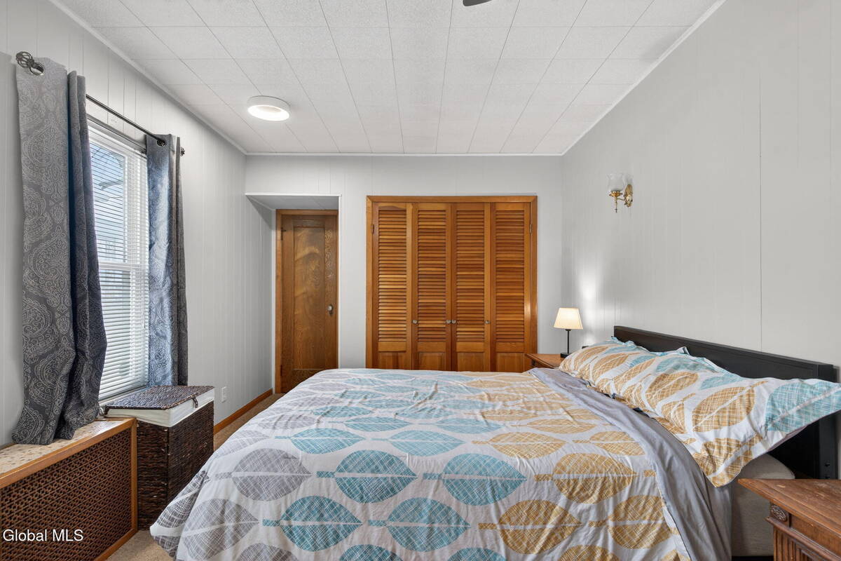 #23 photo, 1087 Laura Street, Rotterdam , NY 12306