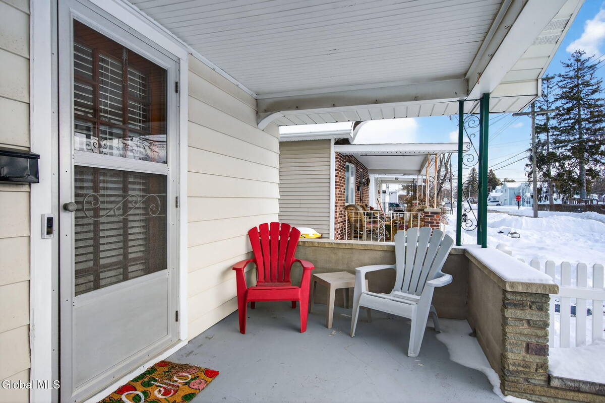 #4 photo, 1087 Laura Street, Rotterdam , NY 12306