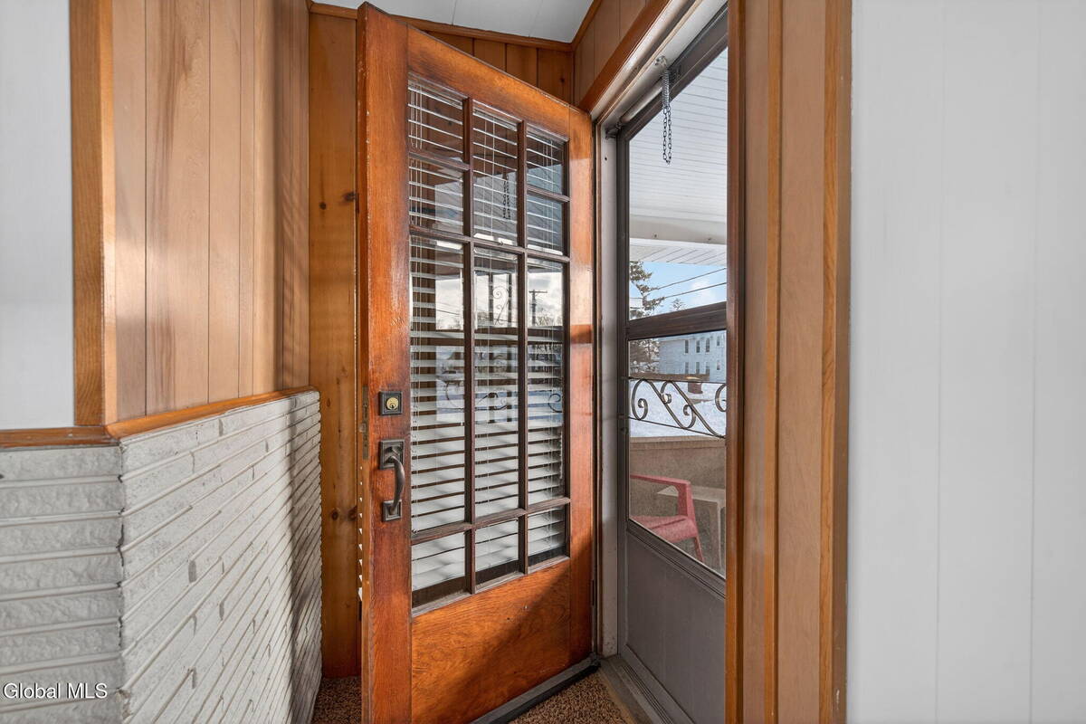 #6 photo, 1087 Laura Street, Rotterdam , NY 12306