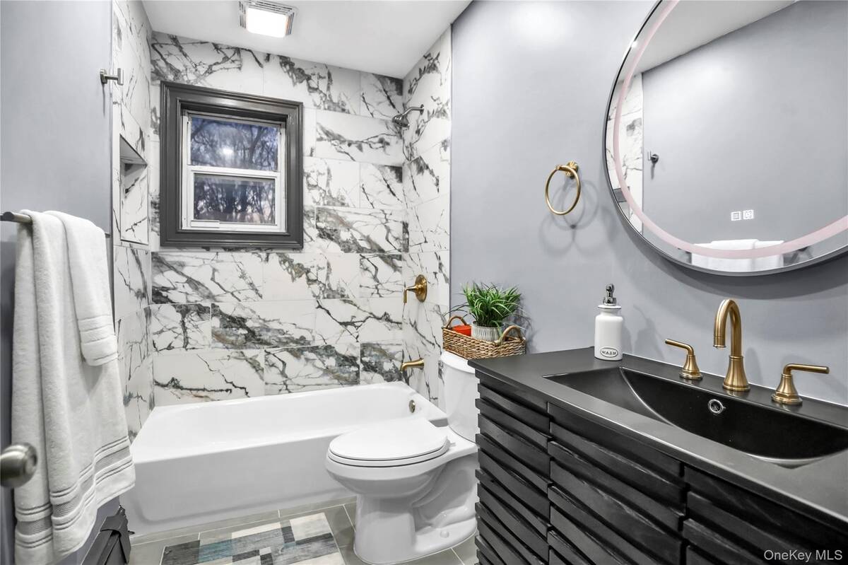 #11 photo, 99 Ontario Street, Port Jefferson Station , NY 11776