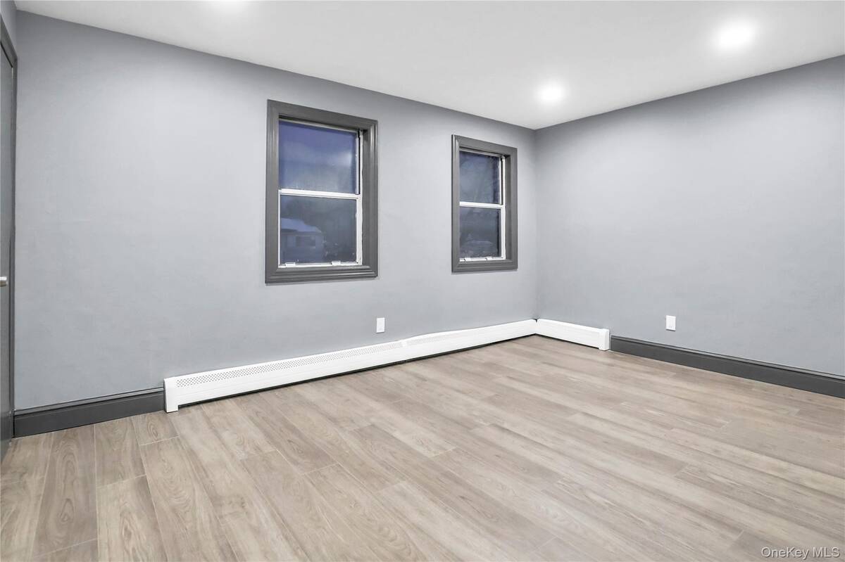 #9 photo, 99 Ontario Street, Port Jefferson Station , NY 11776